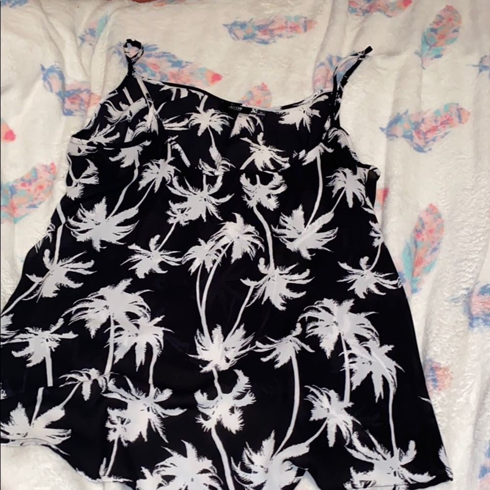 APT 9 tank top